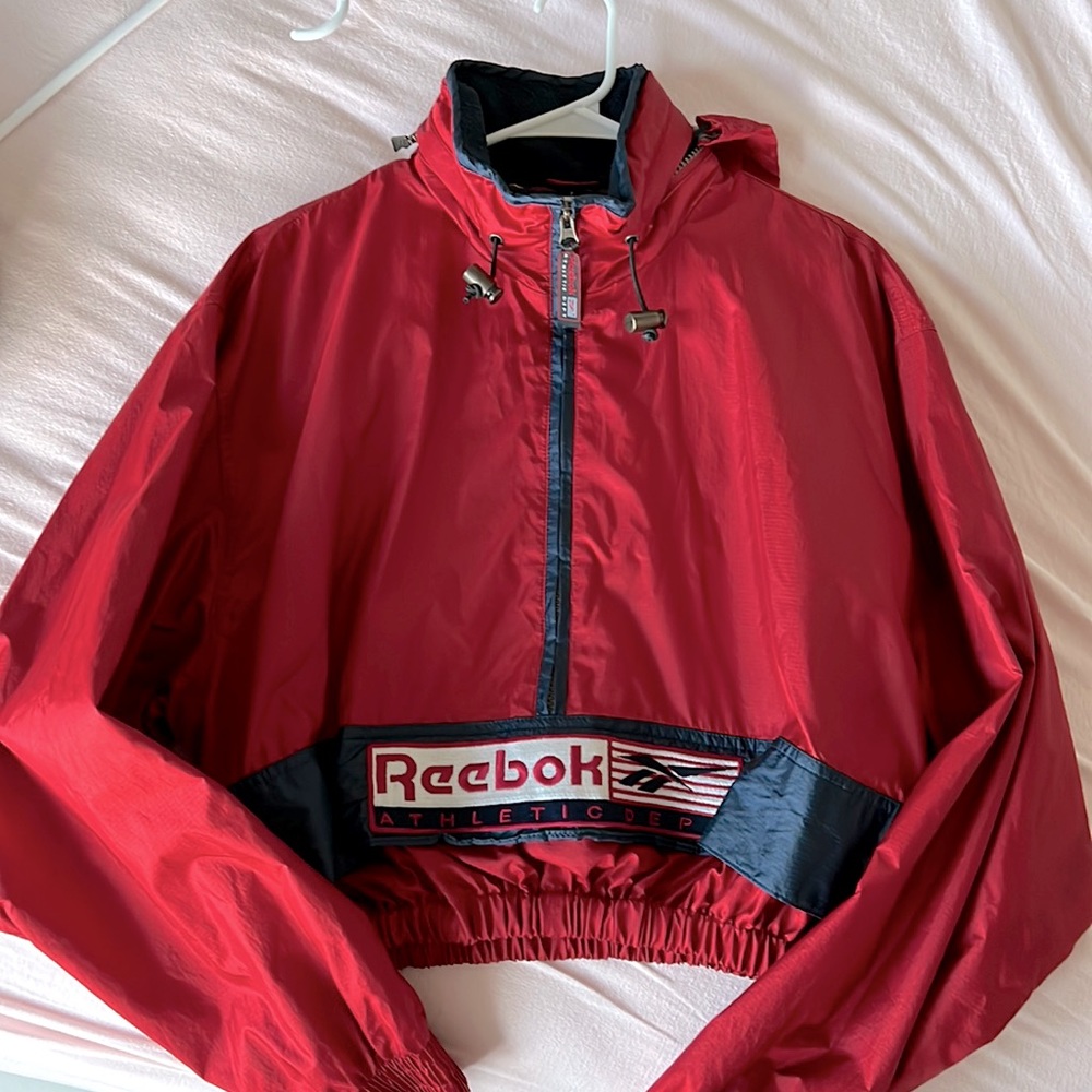 VINTAGE REWORKED REEBOK CROP WINDBREAKER JACKET SIZE MED